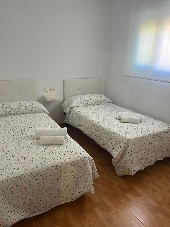 Dormitorio con dos camas de 90, Apartamento Guadalora